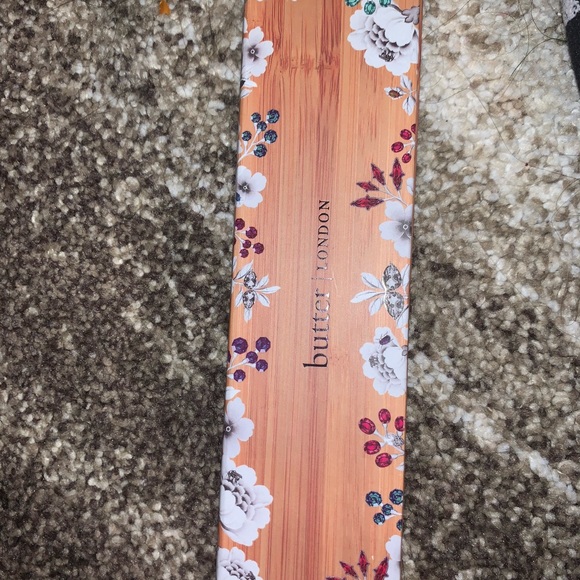 Butter London Eyeshadow Palette - Picture 2 of 2